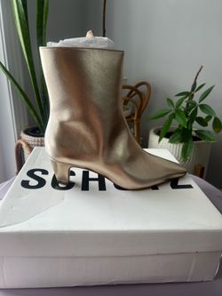 New Schutz leather boots