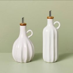 Stoneware Oil and Vinegar set