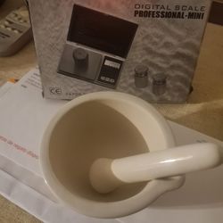 Mini Scale And Pestle And Mortar