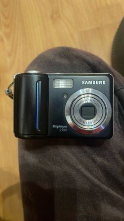 Samsung Digimax S500 5.1MP Digital Camera - Black
