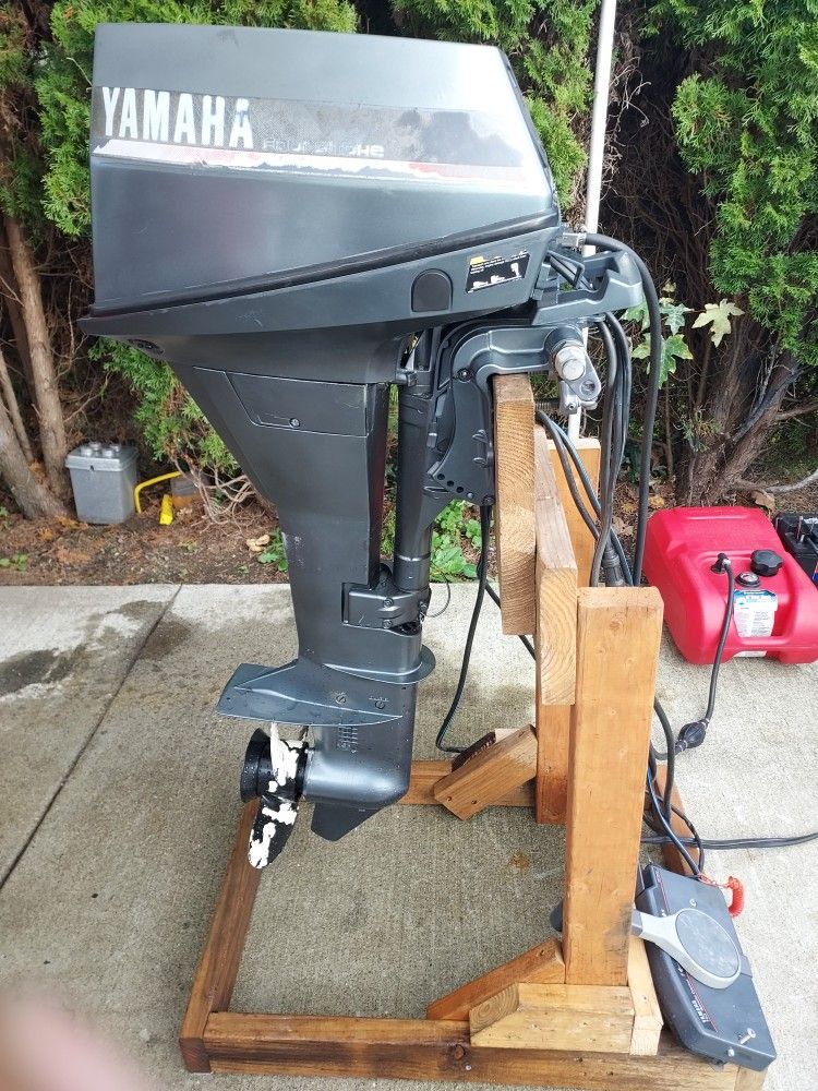 Yamaha 9.9 Outboard Motor