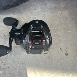 Kastking Baitcaster