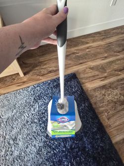 Toilet brush