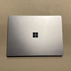 Microsoft Surface Laptop Color Blue 13.5”