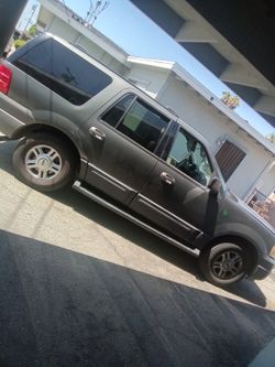 2004 Ford Expedition