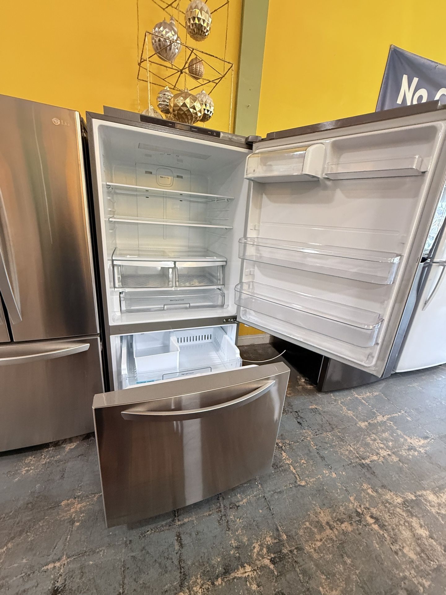 Refrigerator No Credit Needed