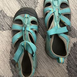 Keen Waterproof Hiking Sandals, Women’s 7