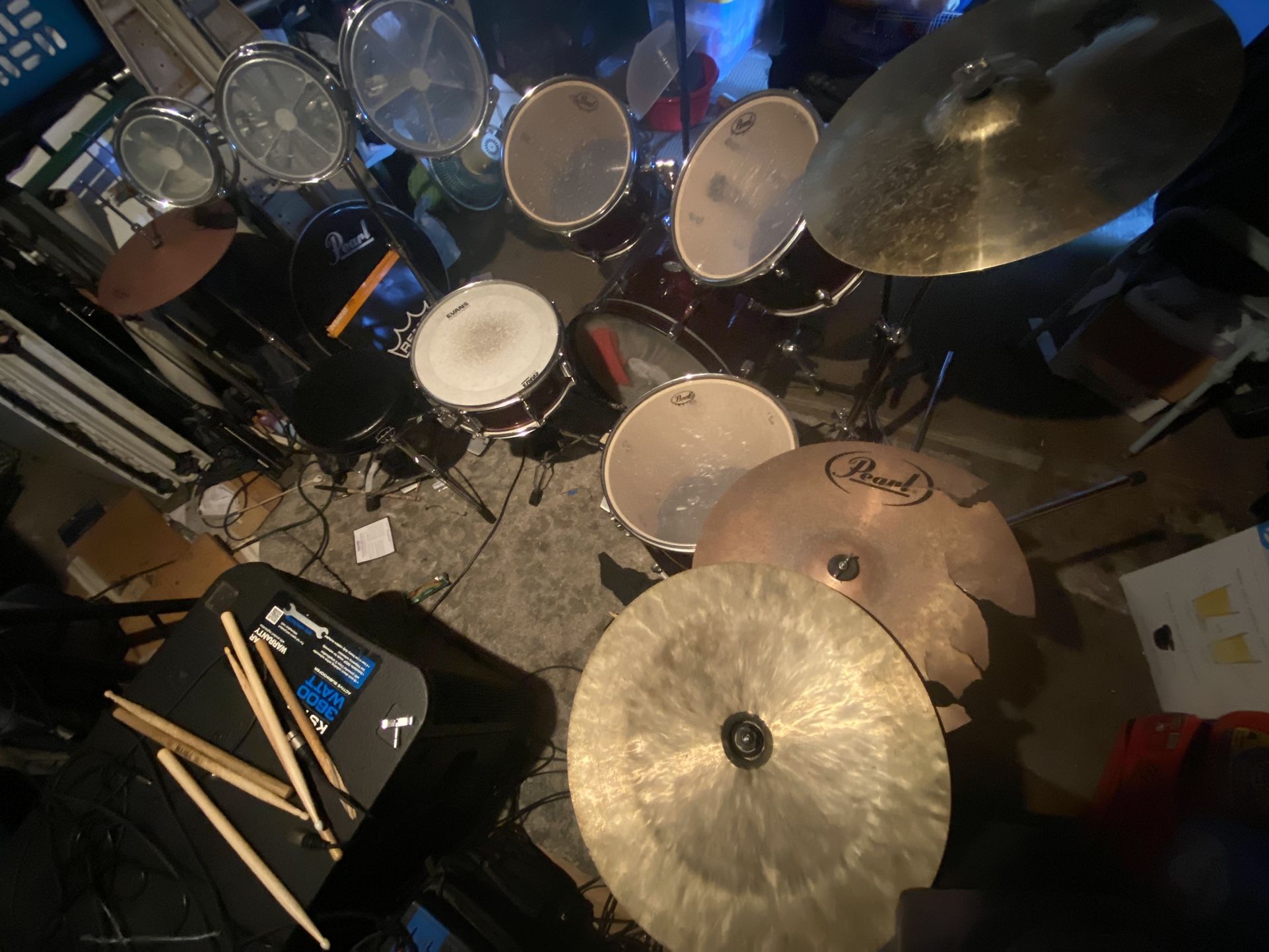 Pearl 5 Piece Drum Set( Including Cymbals)