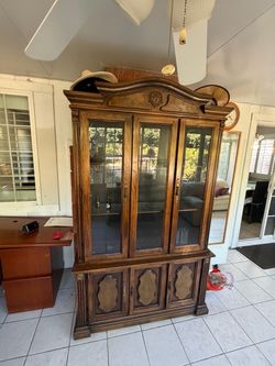 Large Wood China Cabinet / Display Hutch – Glass Doors & Shelves