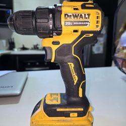 DeWalt Drill 20v Whit Battery 2 Ah