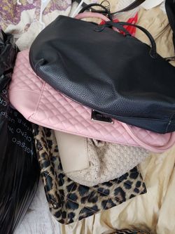 Lot purses