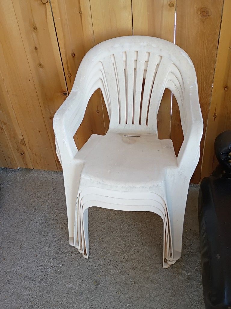 4 Chairs