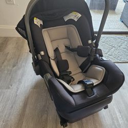 Nuna Infant Car Seat 