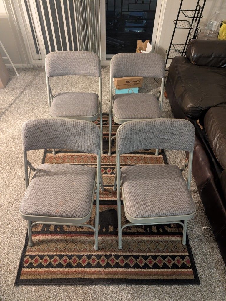 Folding Chairs Local Pickup Only