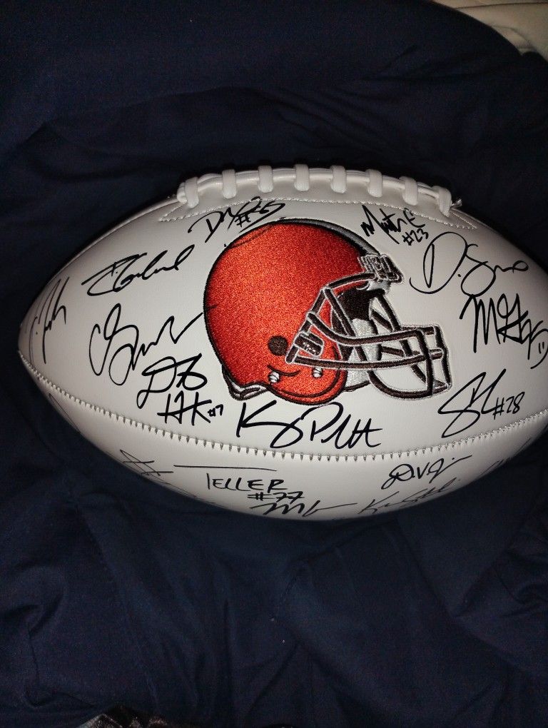 2025 Cleveland Browns Team Signed Autograph Football Shedeur Sanders Jeudy Flacco Graham