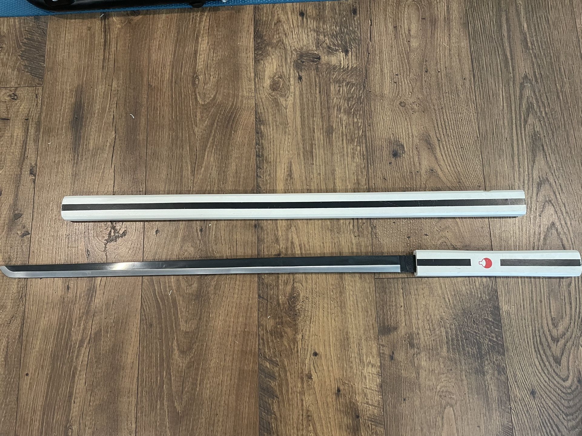 Sasuke Uchiha - Naruto - Sword