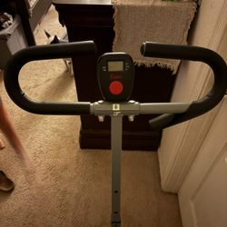 Squat Assist Machine 