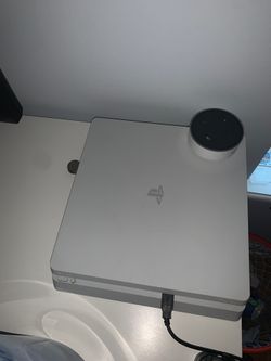 PS4 Slim ‘Glacier White’ Bundle w/ Games And Monitor