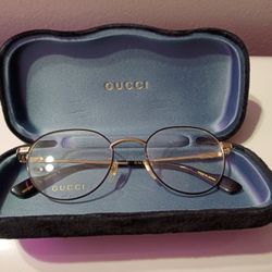 Gucci Eye Glass Frame W/Case (Clear Lense)