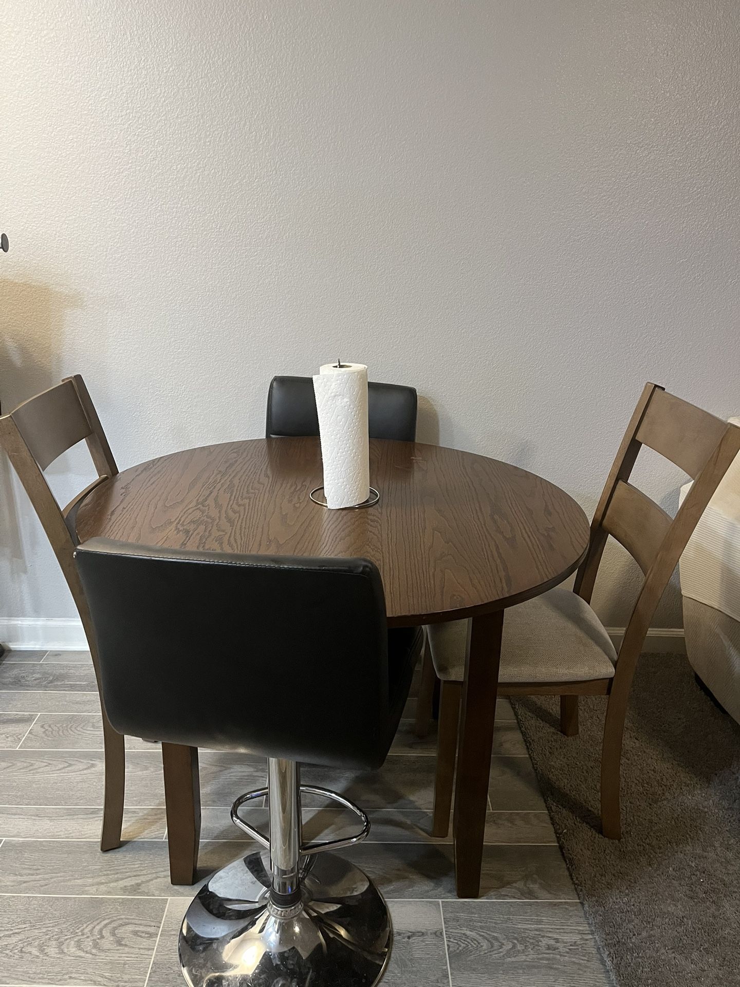 table and chairs