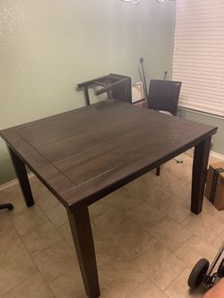 Table No Chairs