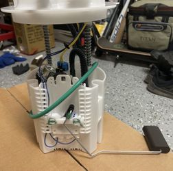 Fuel Pump Module Dodge Grand Caravan OEM Original