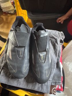 Soccer cleats