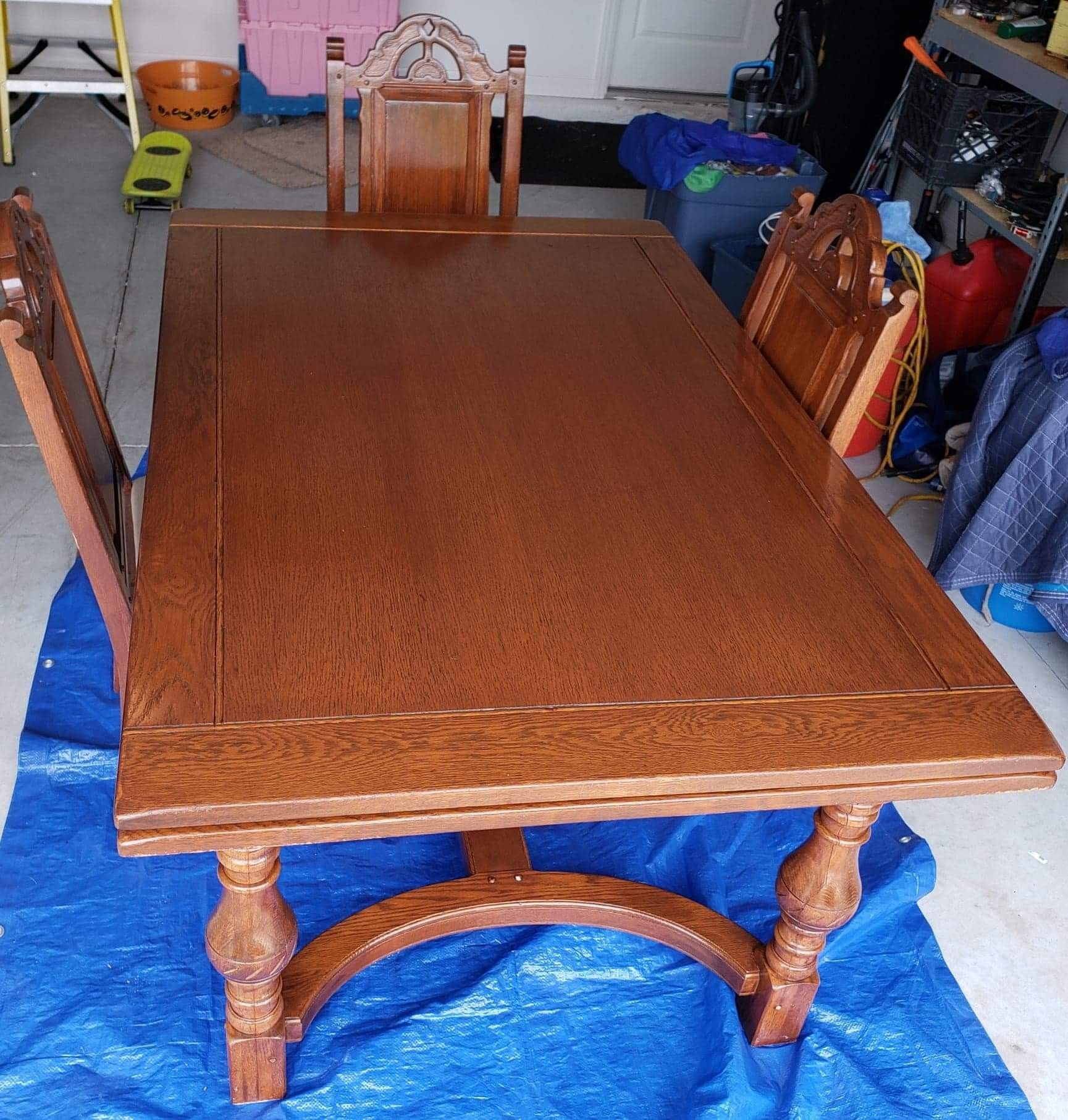 Vintage solid wood dining table with hidden leaf