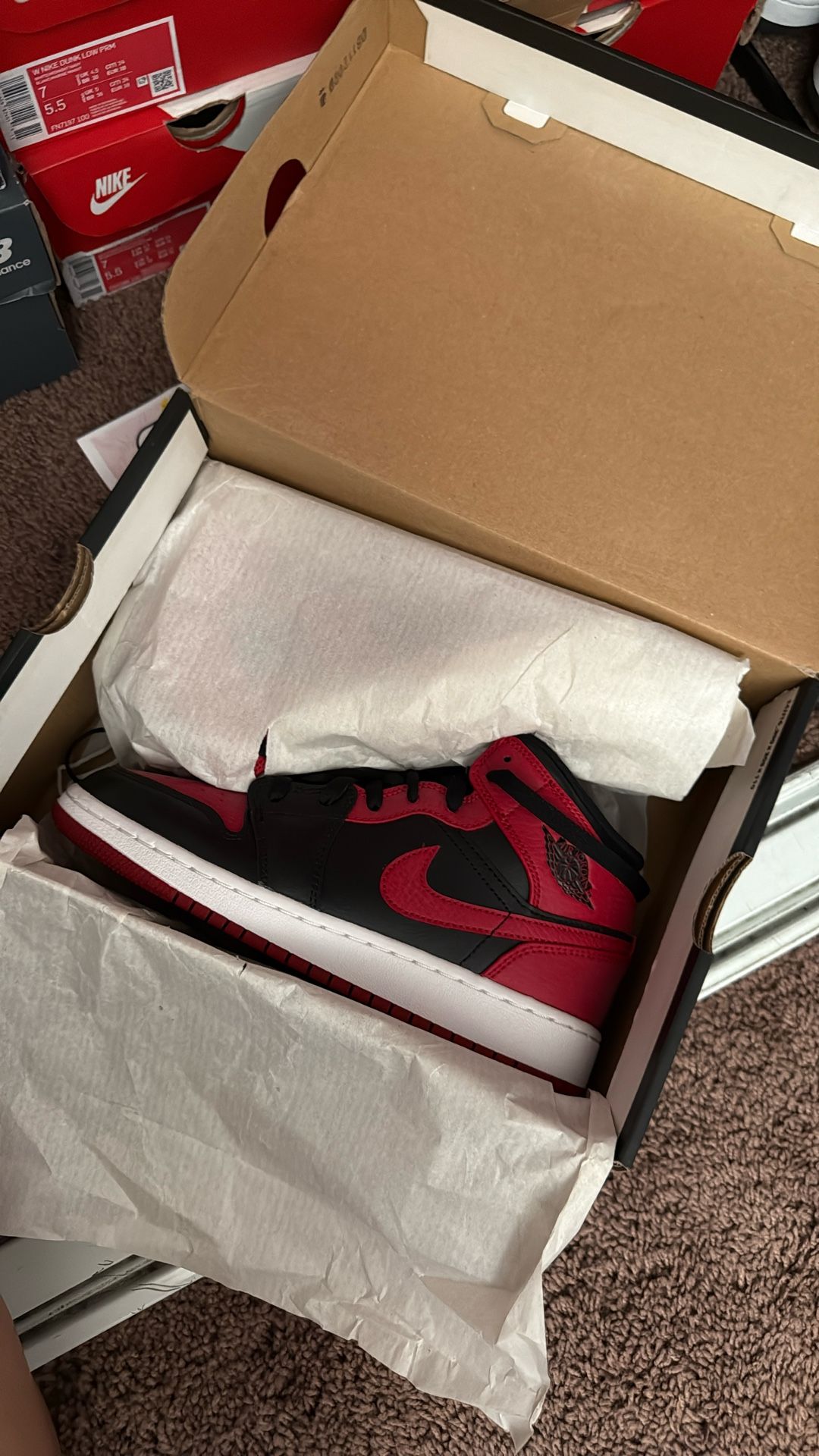 Jordan 1 Mid 5.5 (GS)