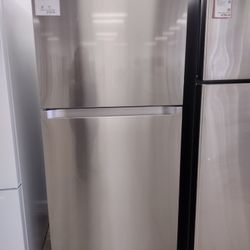 Samsung  Refrigerator Top Freezer/ Stainless Steel New
