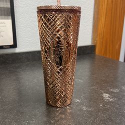 Starbucks’s Chrome Rose Gold