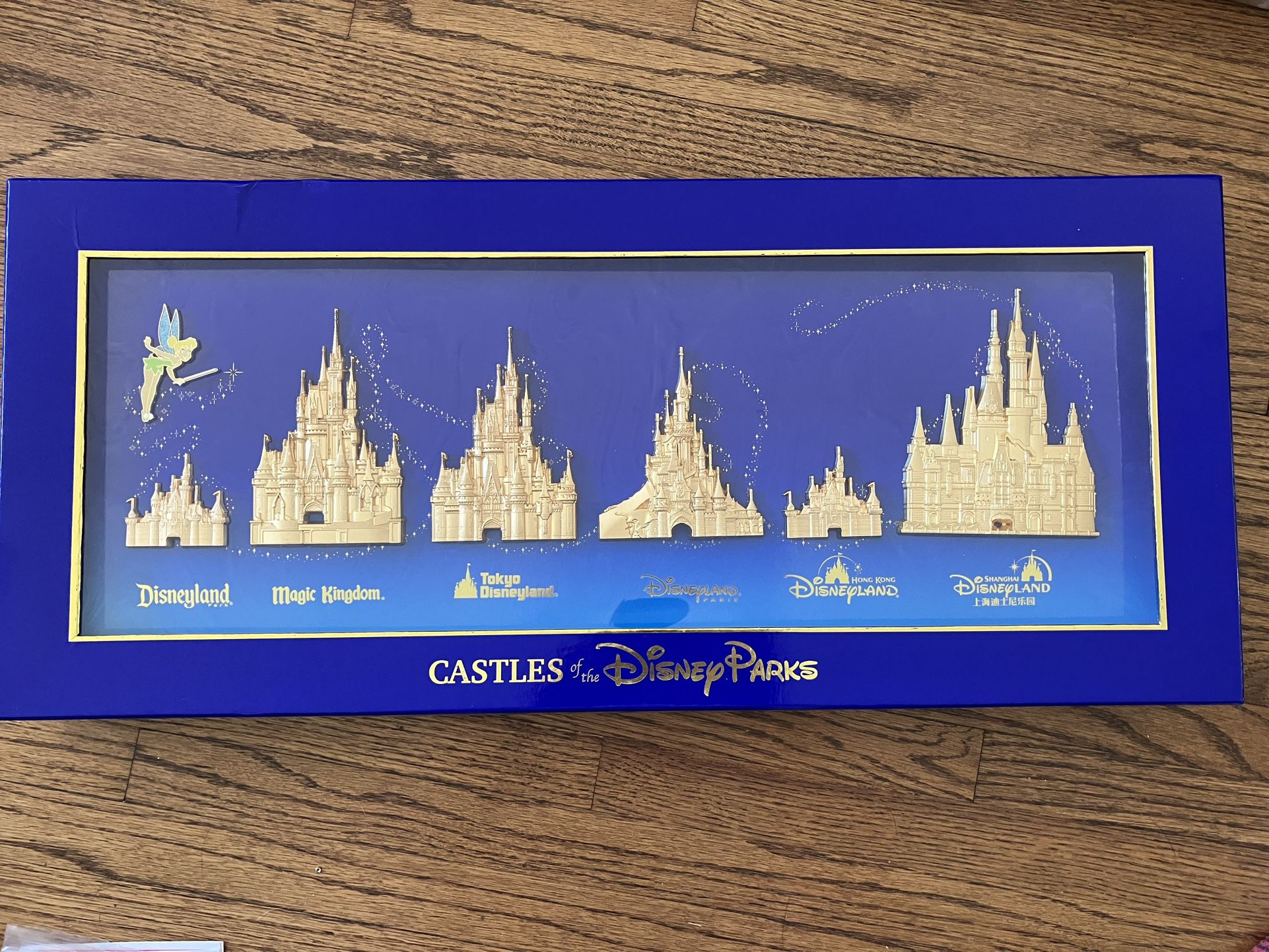 WDI - Castles of the Disney Parks 7 Pin Boxed Set