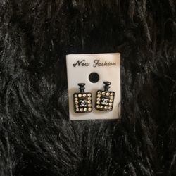 Black Diamond Perfume Fashion Earrings 
