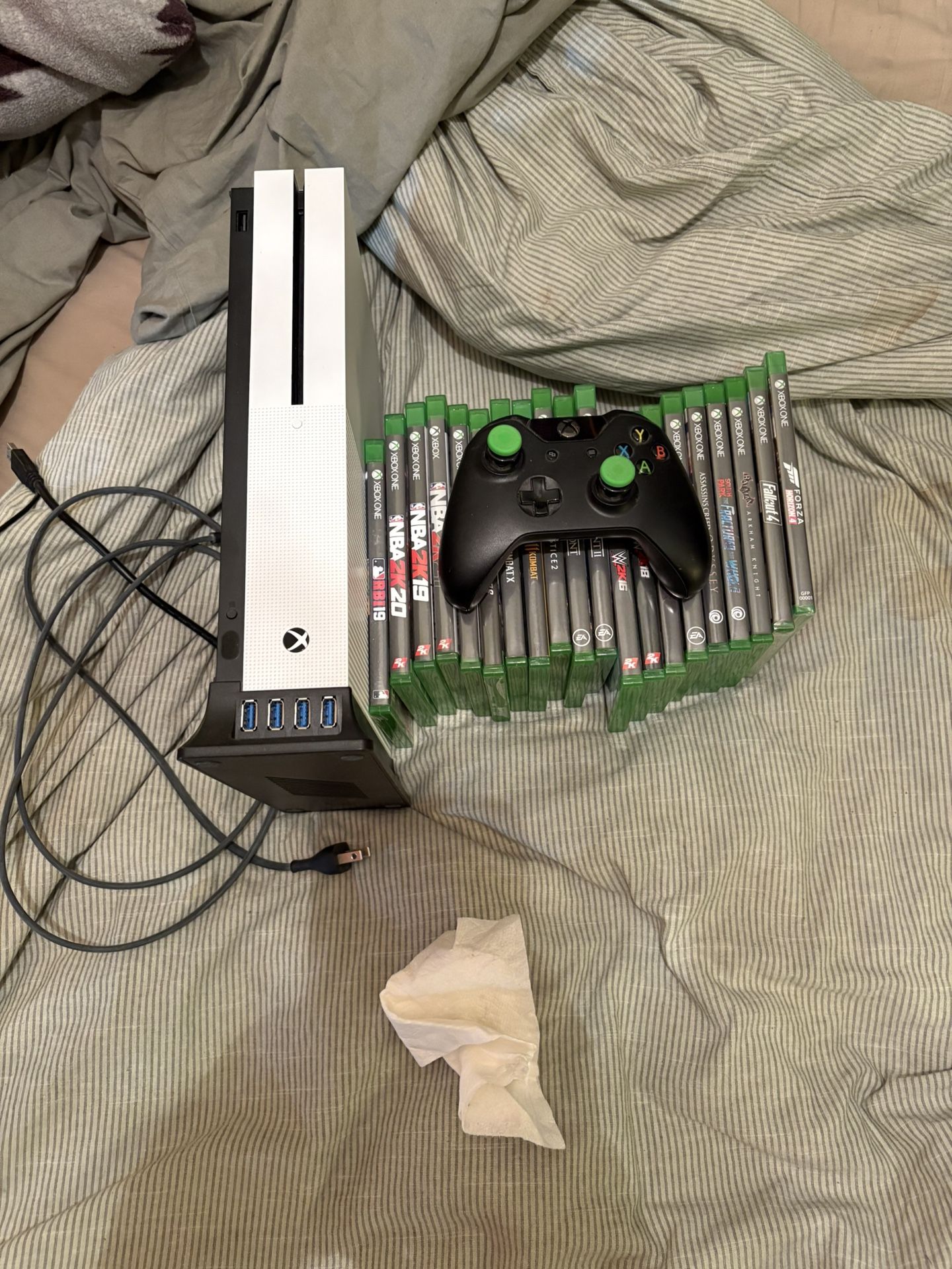 Xbox One S 500gb With Controller and 24 Games