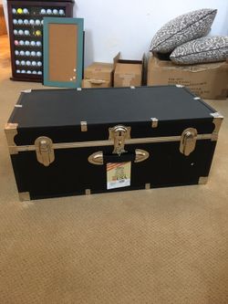 New mecury luggage seward trunk