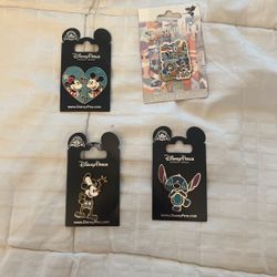 Disneyland Pins 