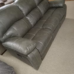 Huge Reclining Couch Specials 