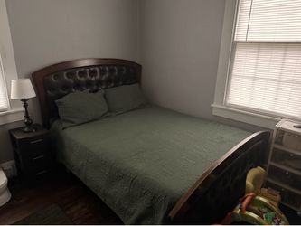 Queen bed