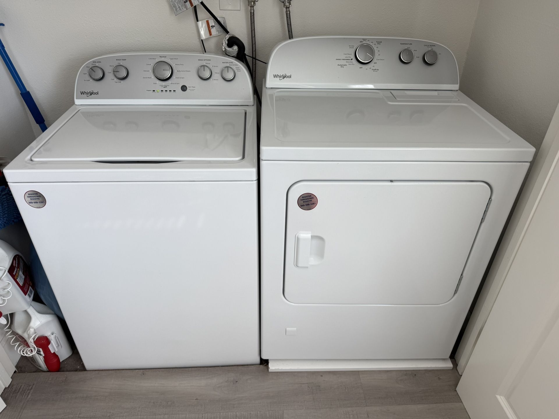 Whirlpool HE Washer & Gas Dryer