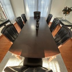 Must sell!!! Dining Set Table And Chairs