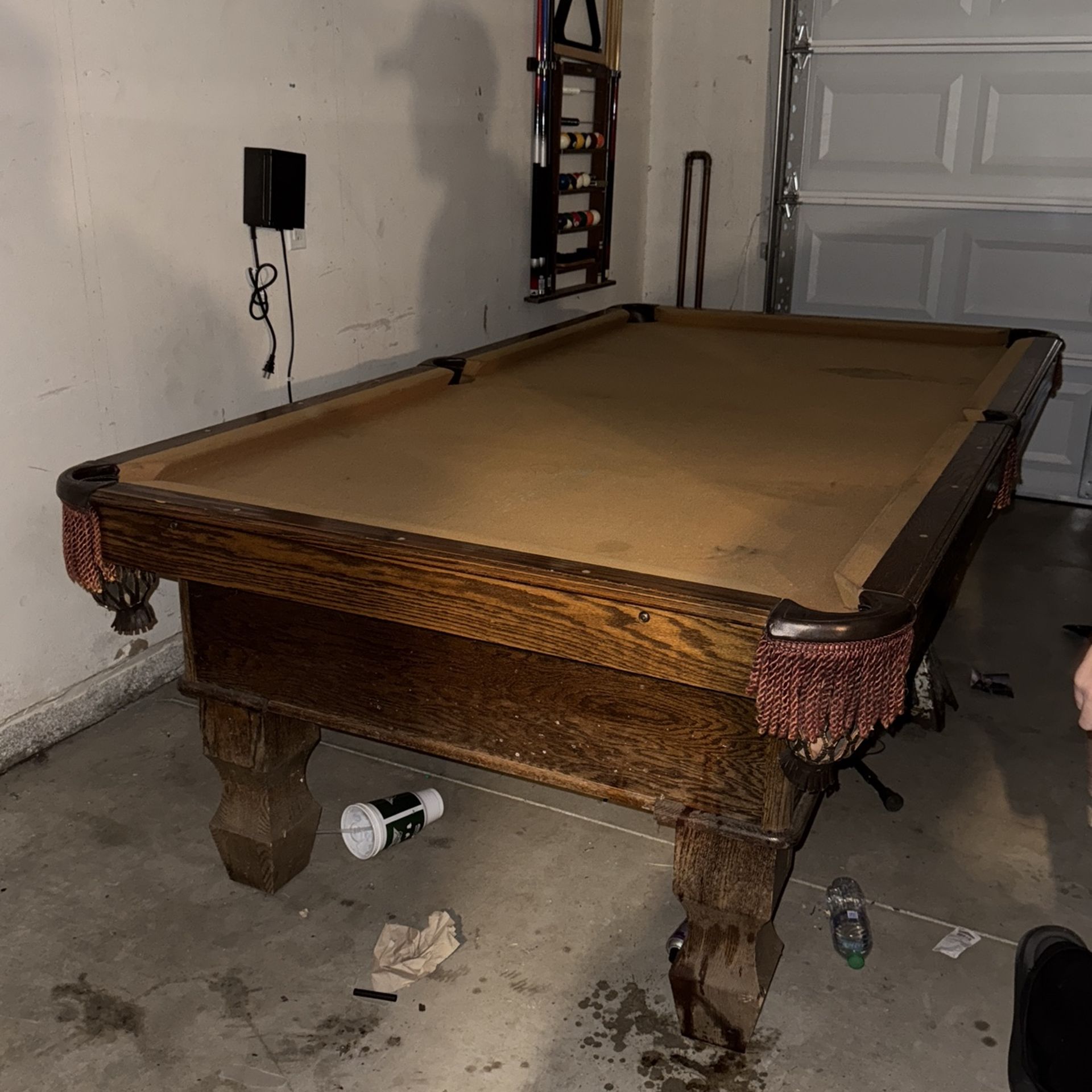 Free POOL TABLE NEED GONE TONIGHT