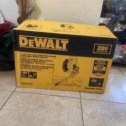 dewalt saw