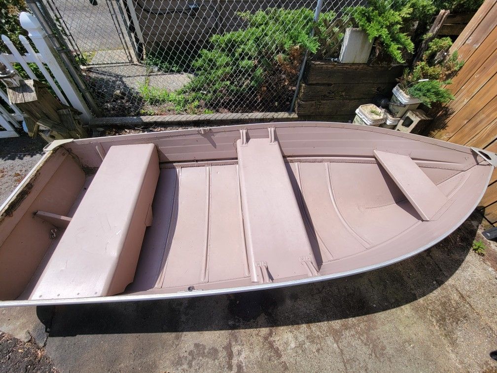 12 Foot Smoker Craft Boat