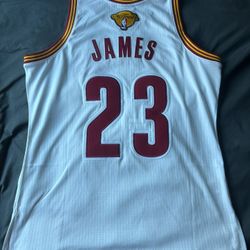 LeBron James Cleveland Cavaliers 2015-16 White Authentic Jersey