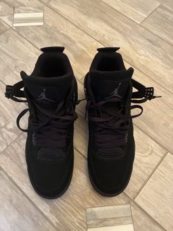 SELLING BLACK CAT JORDAN 4 SIZE 13