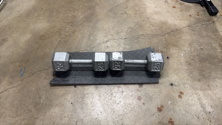 Dumb Bells