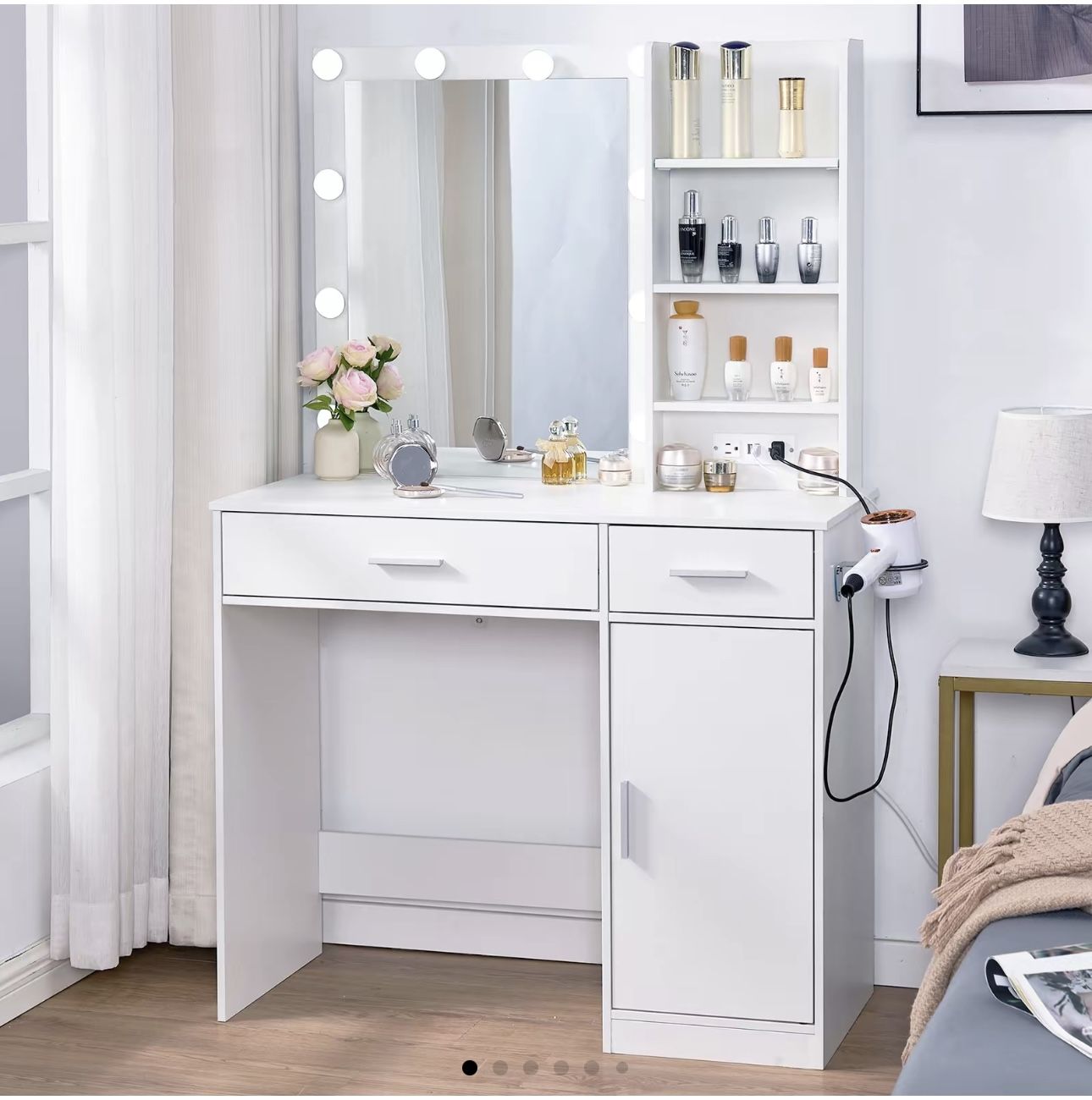 Women’s Vanity