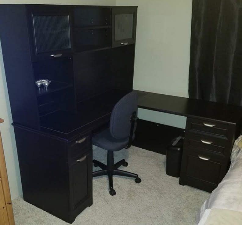 PENDING PICKUP L-shaped desk w/ hutch (hardware not included)