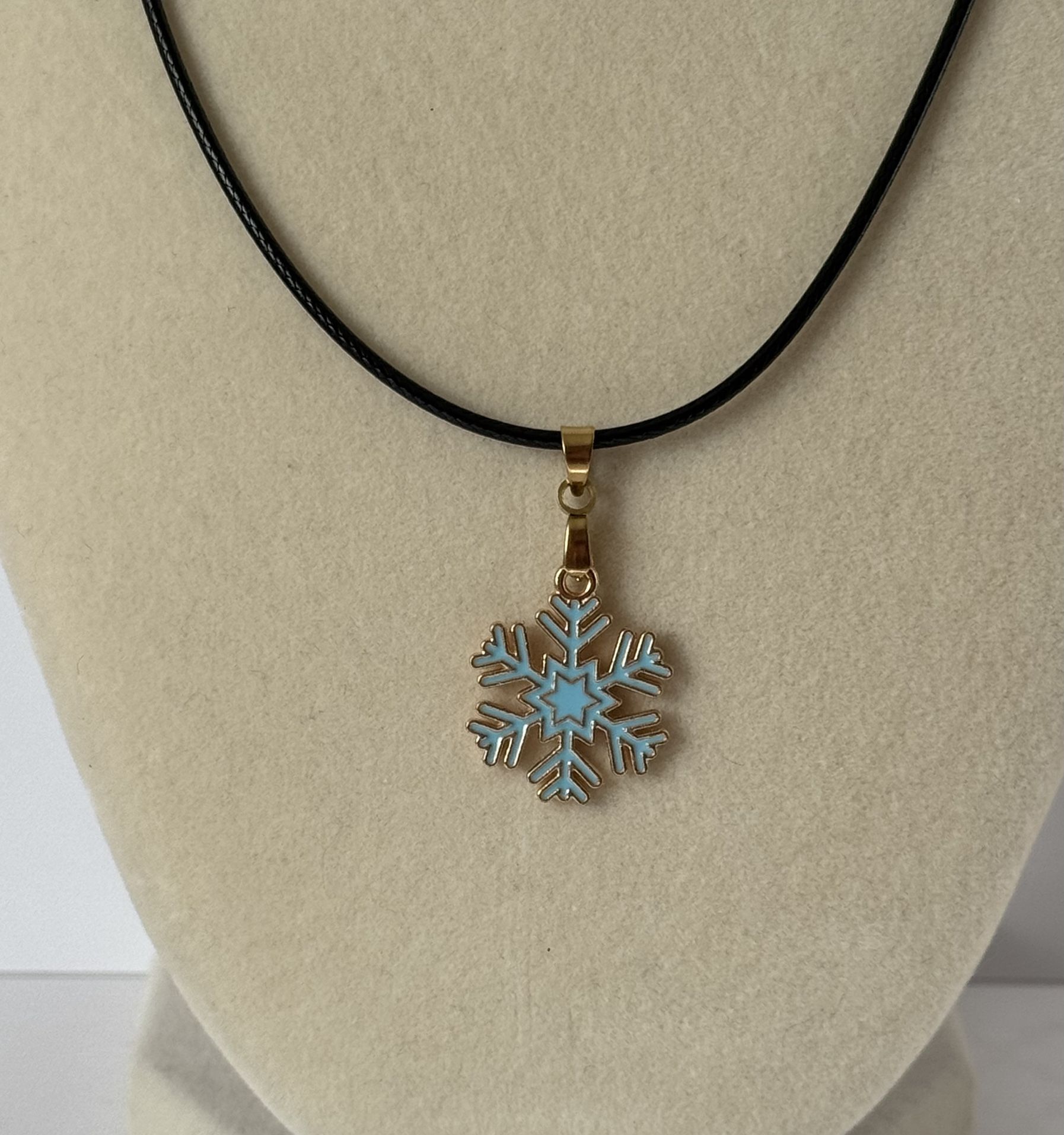 Snowflake Necklace ❄️ 