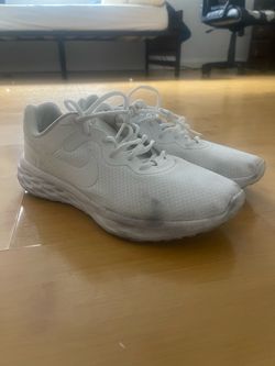 White Nike Shoes Size 10.5